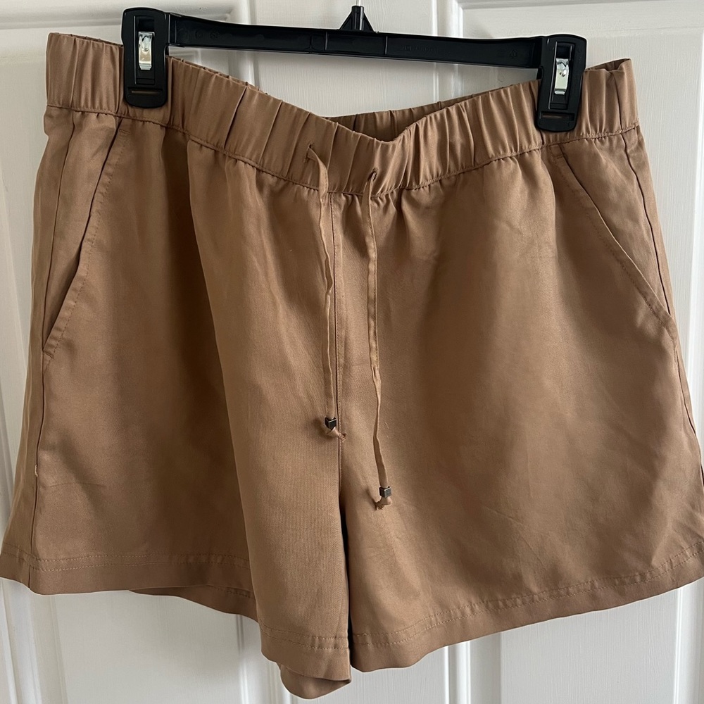 Banana Republic Tencel Pull On Drawstring Short Brown